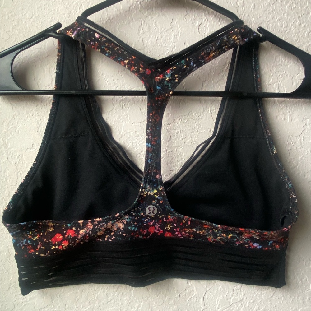 Lululemon Find Focus Bra in Flowerescent Multi / Black ~ Size 6 - Picture 4 of 6